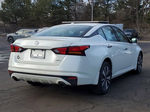 Certified 2019 Nissan Altima 2.5 SV image 3