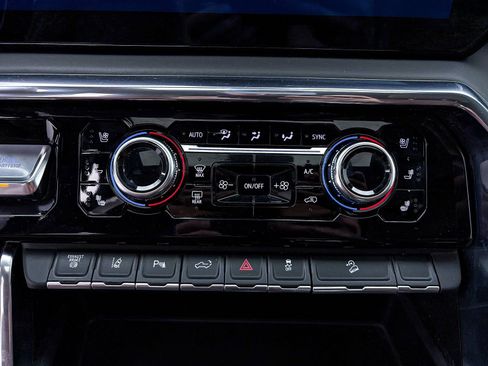 Used 2024 GMC Sierra 2500 Denali Ultimate image 26