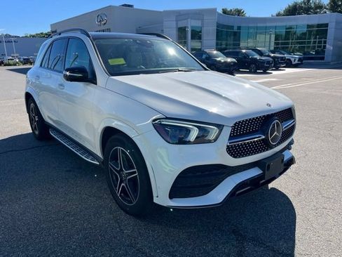 Used 2021 Mercedes-Benz GLE 450 4MATIC image 2