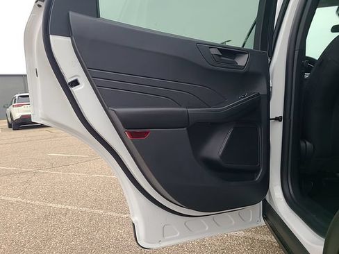 Used 2025 Ford Escape Active FWD image 22