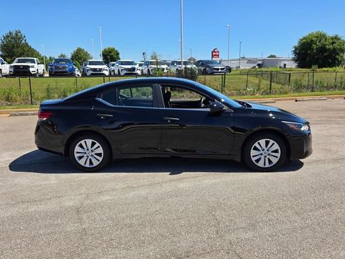 Used 2025 Nissan Sentra S FWD image 13