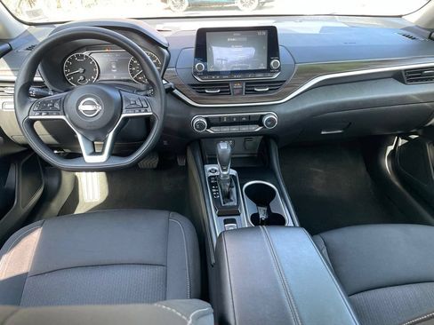 Certified 2025 Nissan Altima 2.5 SV AWD/4WD image 11
