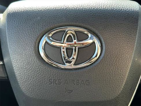 Certified 2023 Toyota Sienna XLE image 47