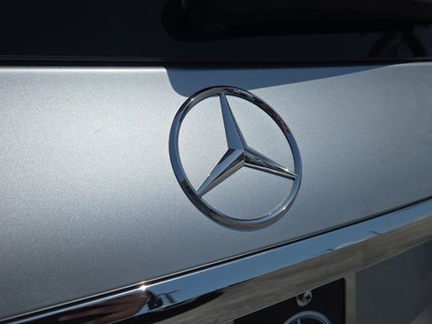 Certified 2026 Mercedes-Benz GLS 450 4MATIC image 36