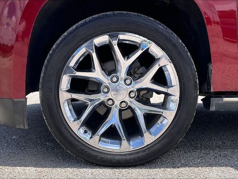 Used 2017 GMC Yukon Denali AWD/4WD image 35