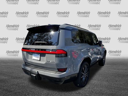 Certified 2024 Lexus GX 550 w/ Accessory Package (2T) image 9