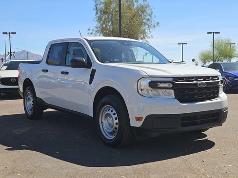 Used 2023 Ford Maverick XL image 3