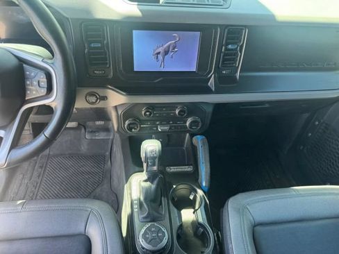 Used 2021 Ford Bronco Black Diamond AWD/4WD image 10