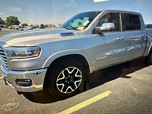 Used 2025 RAM 1500 Laramie AWD/4WD image 2
