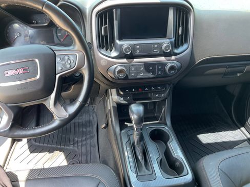 Used 2022 GMC Canyon AT4 w/ Trailering Package AWD/4WD image 10