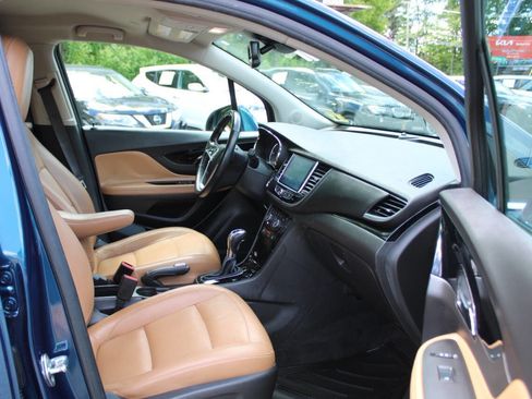Used 2019 Buick Encore Essence AWD/4WD image 29