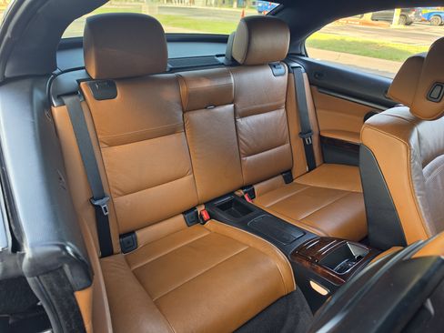 Used 2012 BMW 335i Convertible RWD image 16