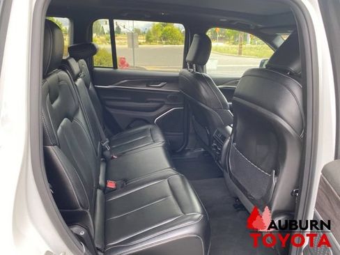 Used 2024 Jeep Grand Cherokee Limited 4xe AWD/4WD image 18