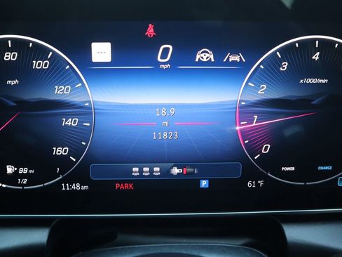 Used 2025 Mercedes-Benz GLC 300 4MATIC image 20