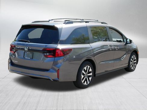 Certified 2026 Honda Odyssey EX-L image 7