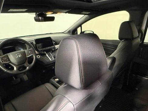 Used 2024 Honda Odyssey Sport image 36