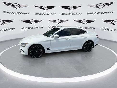 Used 2025 Genesis G70 2.5T RWD image 4