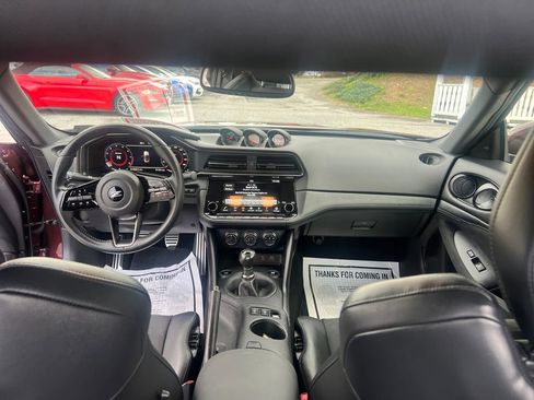Used 2025 Nissan Z Performance w/ Floor Mat Package image 13