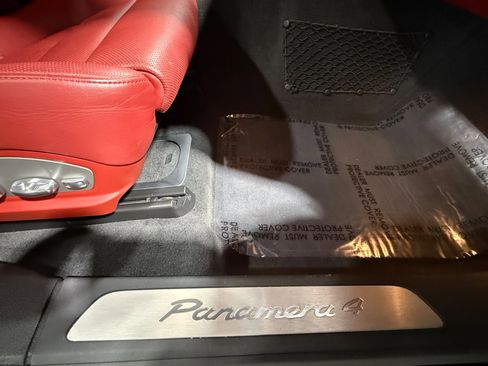 Used 2016 Porsche Panamera 4 image 49