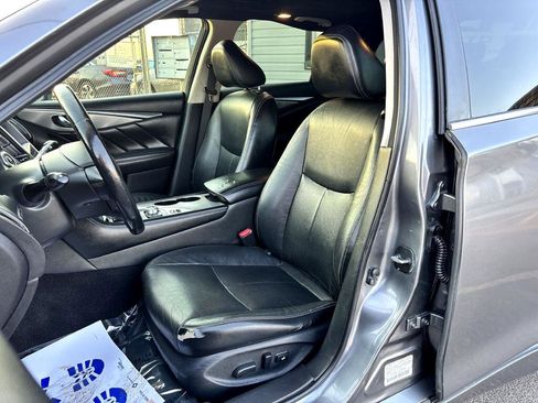 Used 2015 INFINITI Q50 Premium image 13
