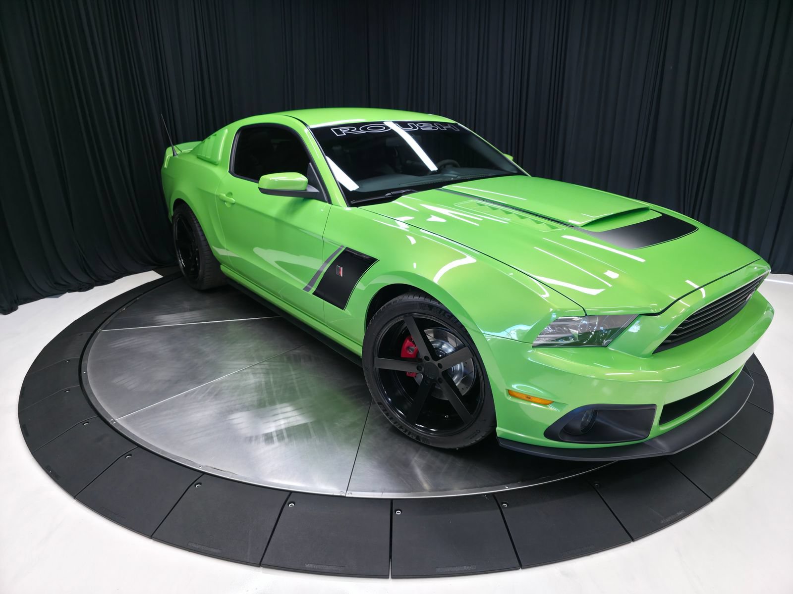 Used 2013 Ford Mustang GT Premium w/ Electronics Pkg RWD image 19