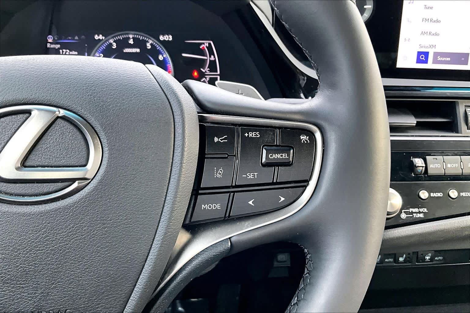 Used 2024 Lexus ES 250 w/ Premium Package AWD/4WD image 24