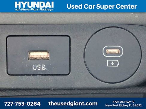 Used 2024 Hyundai Elantra SE FWD image 21