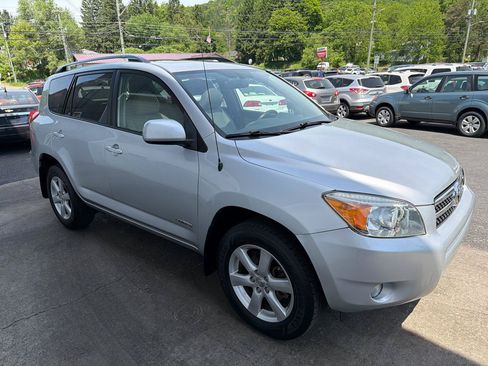 Used 2008 Toyota RAV4 Limited AWD/4WD image 3