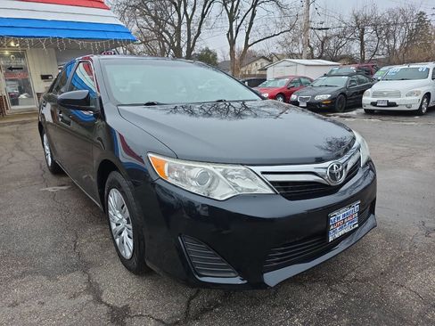 Used 2012 Toyota Camry LE image 5