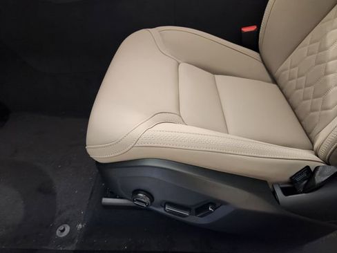 New 2026 Volvo XC60 B5 Plus w/ Protection Package Premier AWD/4WD image 25