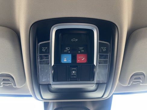 Used 2024 RAM 2500 Laramie w/ Safety Group AWD/4WD image 31
