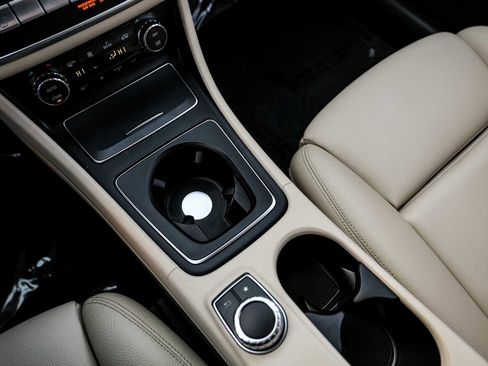 Used 2018 Mercedes-Benz GLA 250 GLA 250 image 23