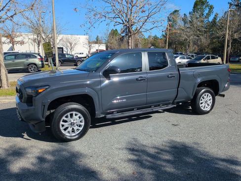 Certified 2024 Toyota Tacoma SR5 image 2