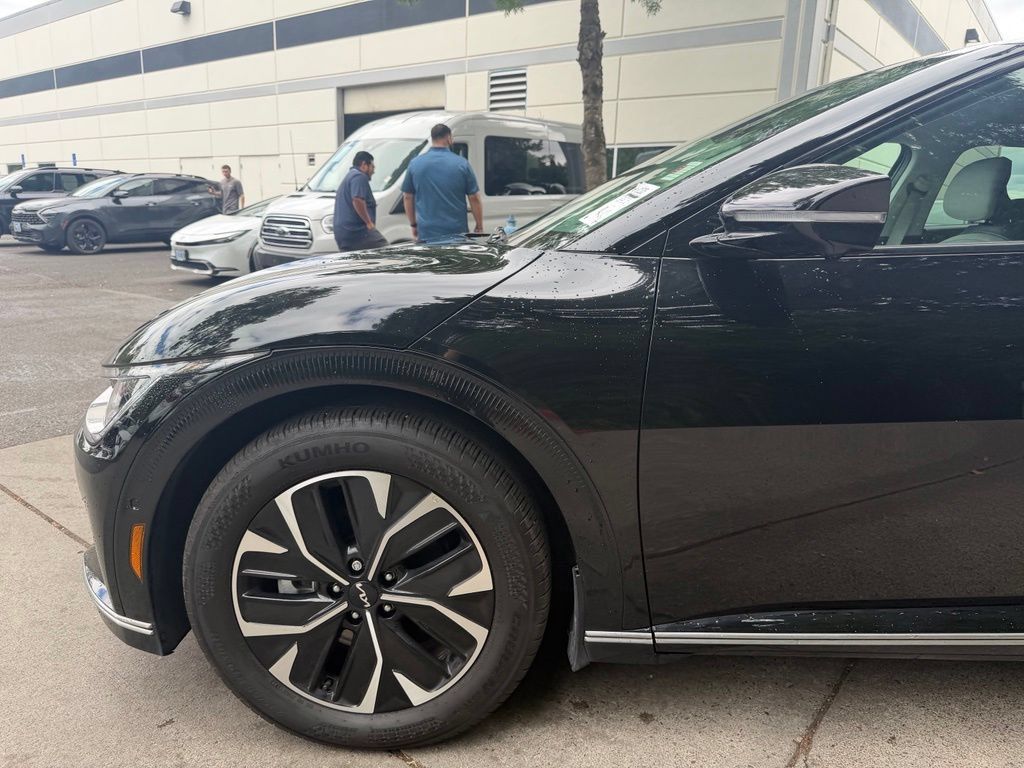 Used 2024 Kia EV6 Wind w/ Wind Technology Package RWD image 8