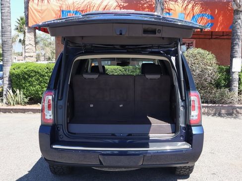 Used 2018 GMC Yukon Denali w/ Denali Ultimate Package image 9