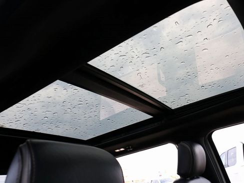 Used 2022 Ford F250 Platinum w/ Tremor Off-Road Package image 41