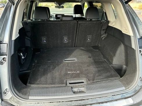 Certified 2023 Nissan Rogue SL w/ SL Premium Package FWD image 17