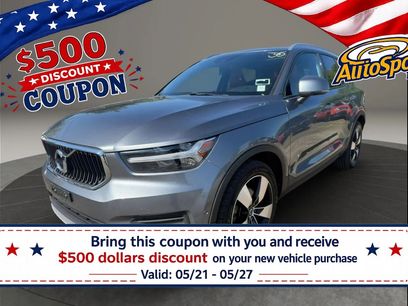 Used 2019 Volvo XC40 T5 Momentum