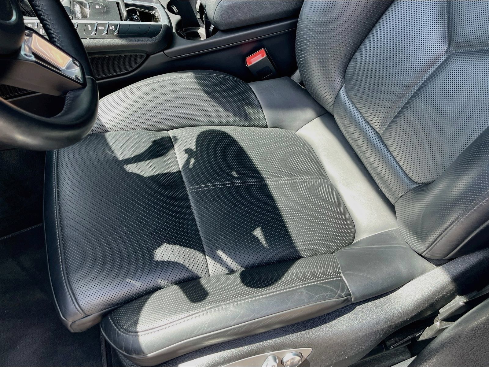 Used 2020 Porsche Macan AWD/4WD image 19
