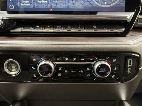 Used 2023 GMC Sierra 1500 SLT w/ SLT Premium Package image 31