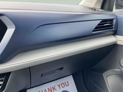 Used 2024 Volkswagen Taos SE image 31