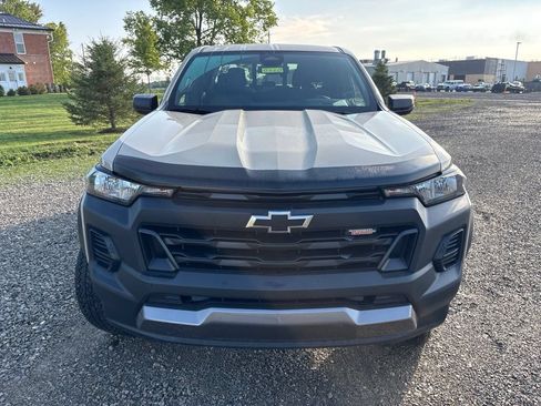 Used 2024 Chevrolet Colorado Trail Boss w/ Advanced Trailering Package AWD/4WD image 2