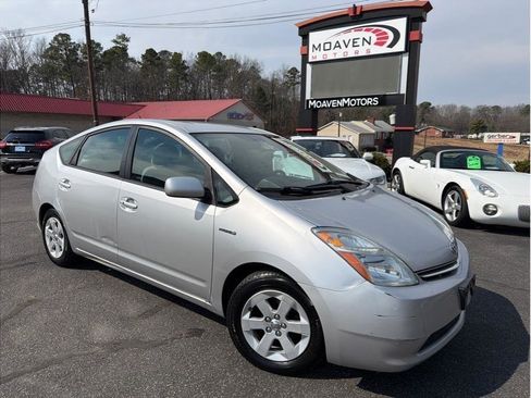 Used 2009 Toyota Prius Hatchback 4D image 1