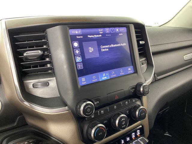 Used 2022 RAM 1500 Laramie AWD/4WD image 2