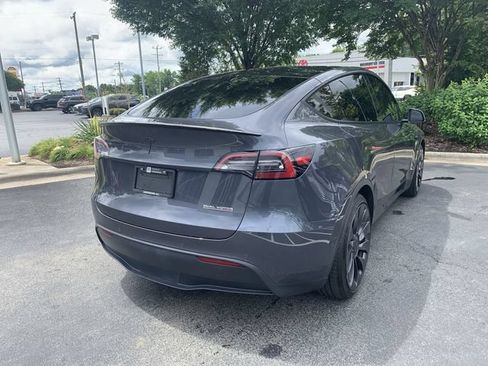 Used 2021 Tesla Model Y Performance AWD/4WD image 8