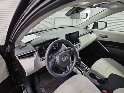 Used 2022 Toyota Corolla Cross L FWD image 12