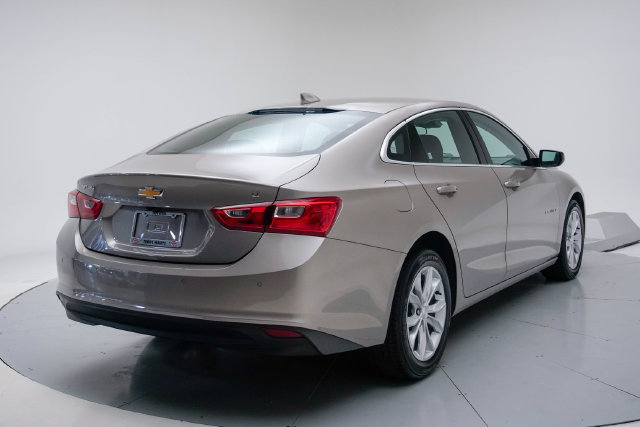 Used 2025 Chevrolet Malibu LT FWD image 5