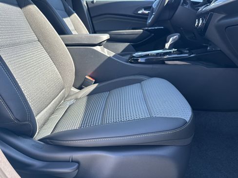 New 2026 Chevrolet Trax LT w/ Driver Confidence Package image 15