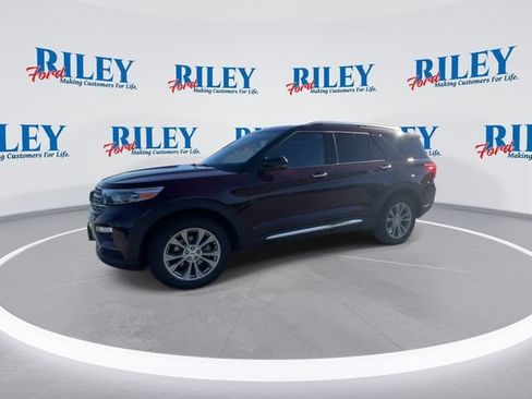 Certified 2023 Ford Explorer Limited w/ Equipment Group 301A image 4