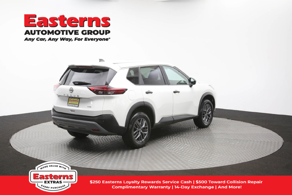 Used 2023 Nissan Rogue S AWD/4WD image 43